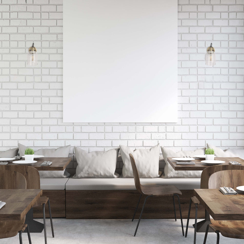 Luz de pared de vidrio ámbar en forma de cono, perfecta para espacios modernos y acogedores, con interruptor de cadena para mayor comodidad.