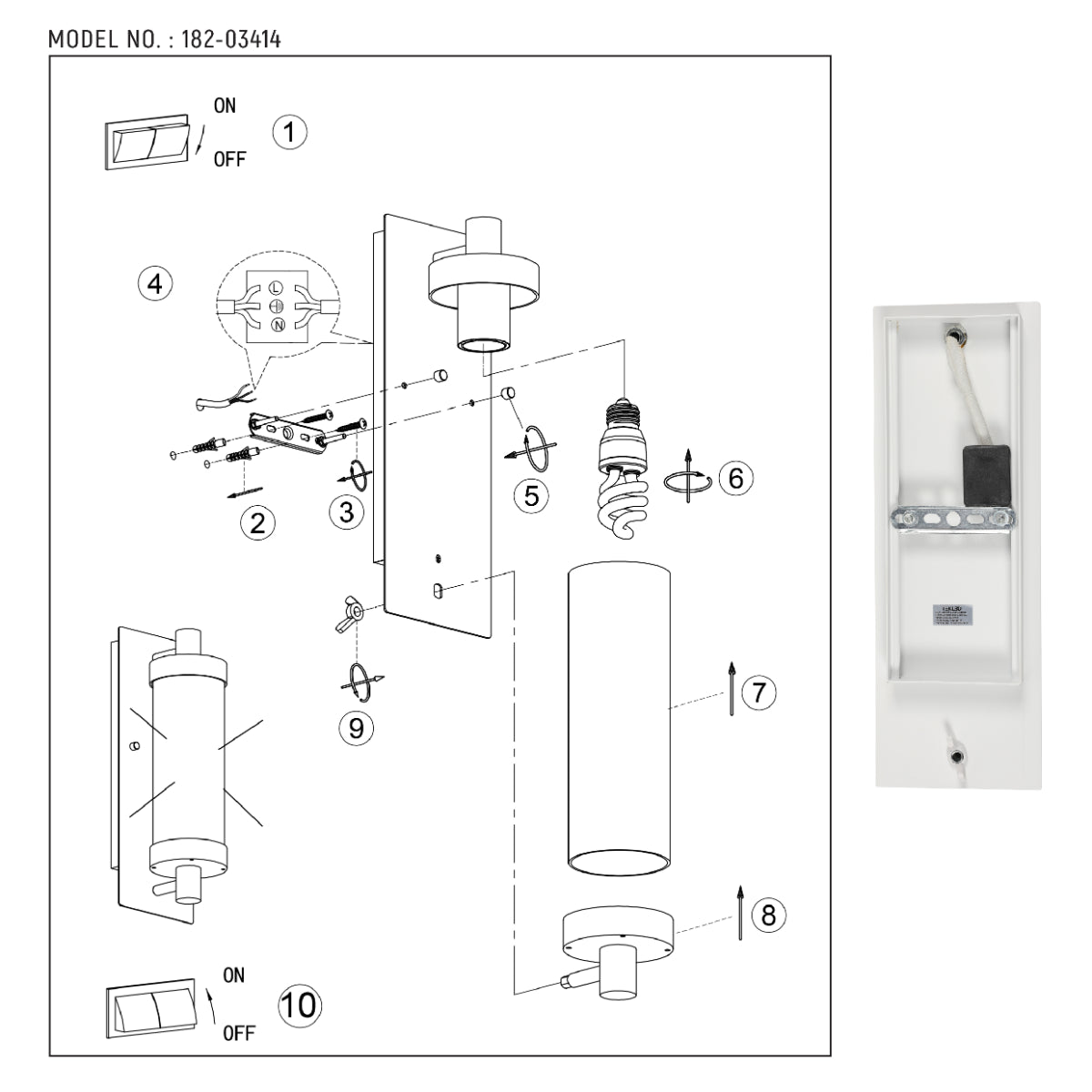 Aplicación detallada de aplique de pared con vidrio duradero y aluminio, ideal para interiores y exteriores en decoración clásica.