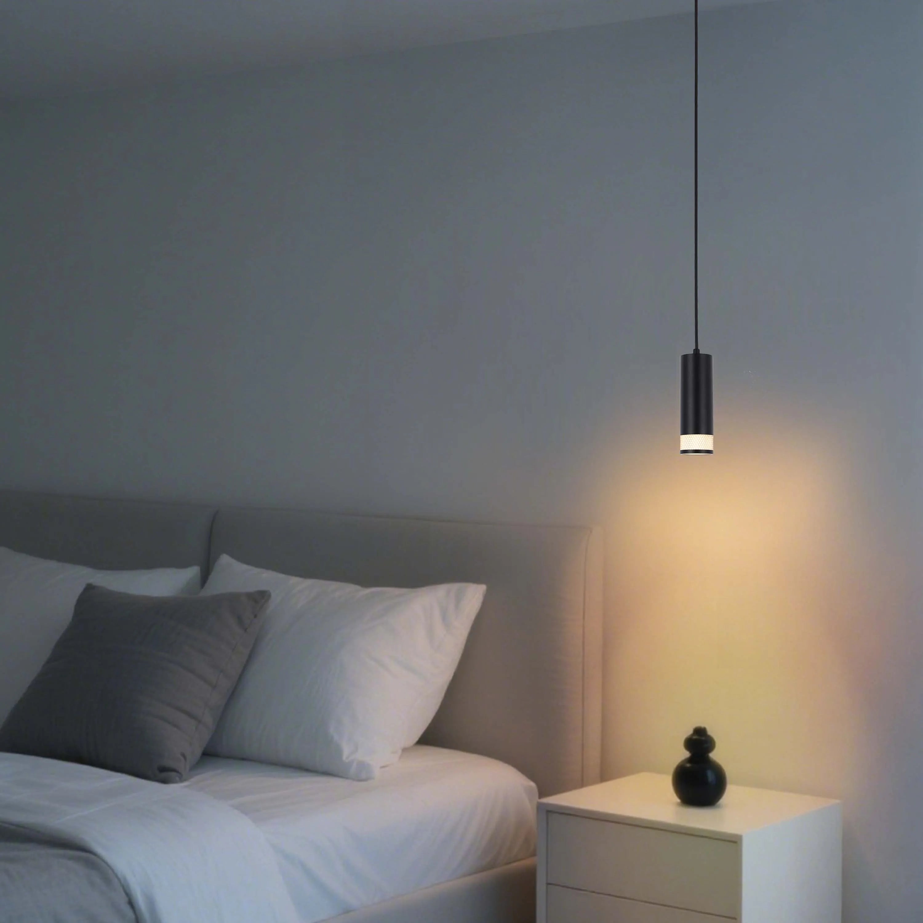 Colección de luces con diseño cilíndrico de malla