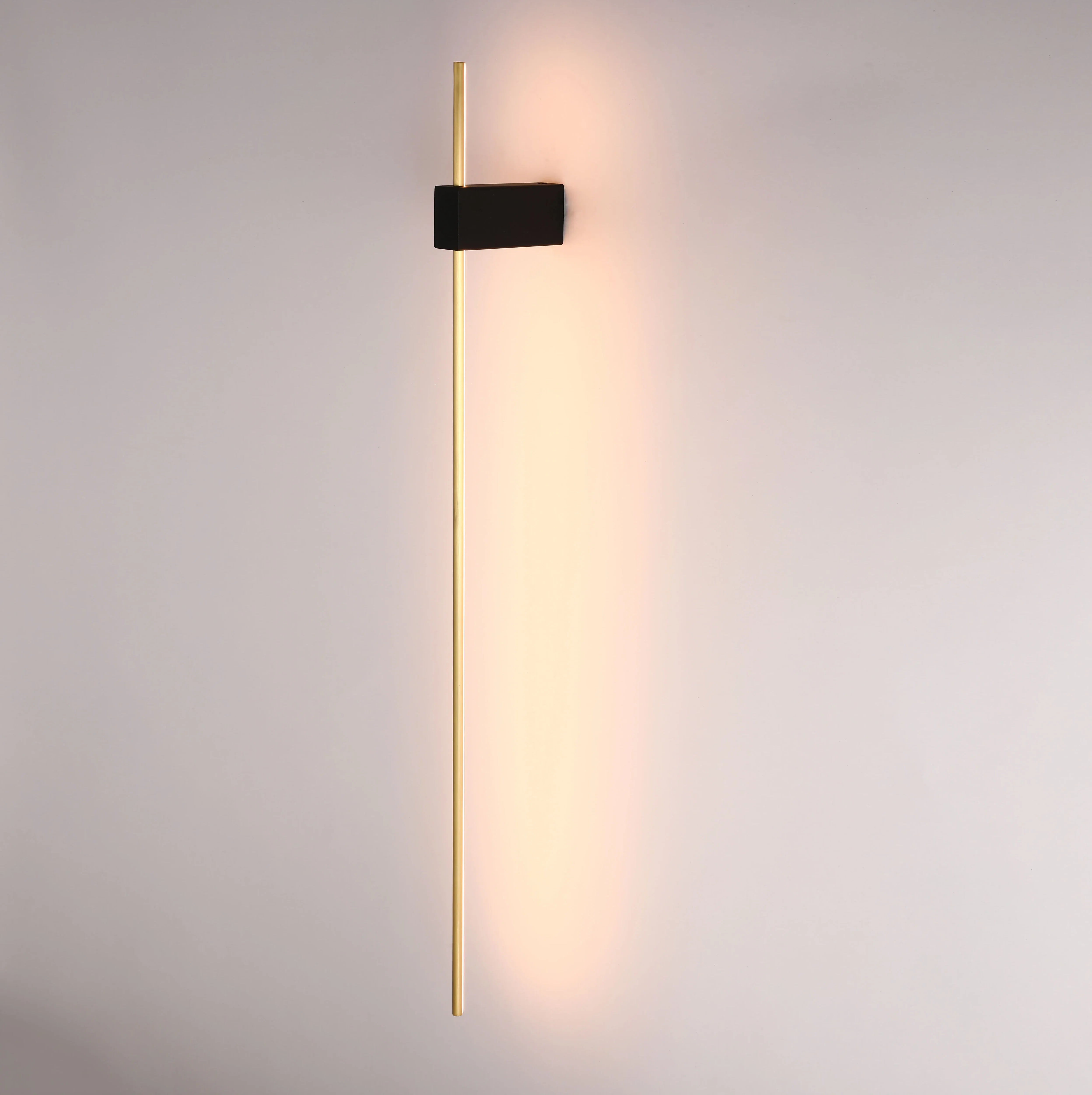 Aplique de Pared LED Aurora Slimline – Minimalista Moderno en Negro y Dorado