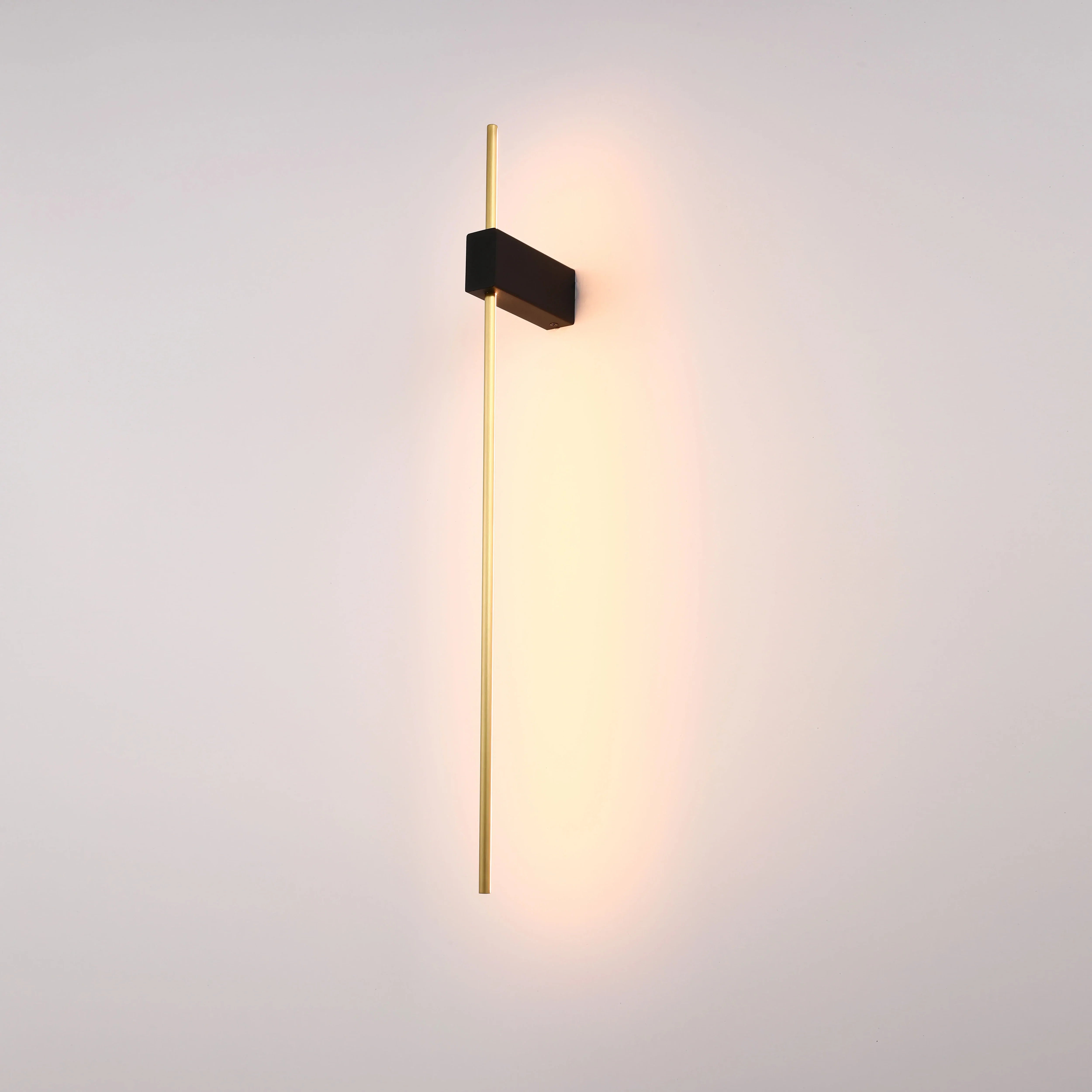 Aplique de Pared LED Aurora Slimline – Minimalista Moderno en Negro y Dorado