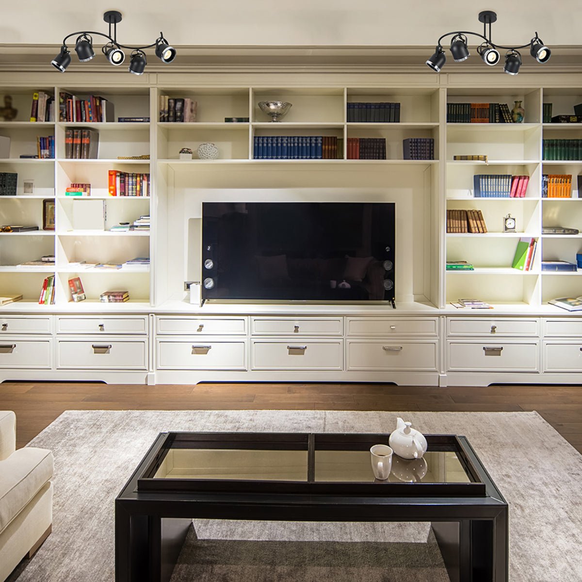 Uso en interiores de foco de 5 vías negro y cromado en forma de S con portalámparas GU10 | TEKLED 172-03108