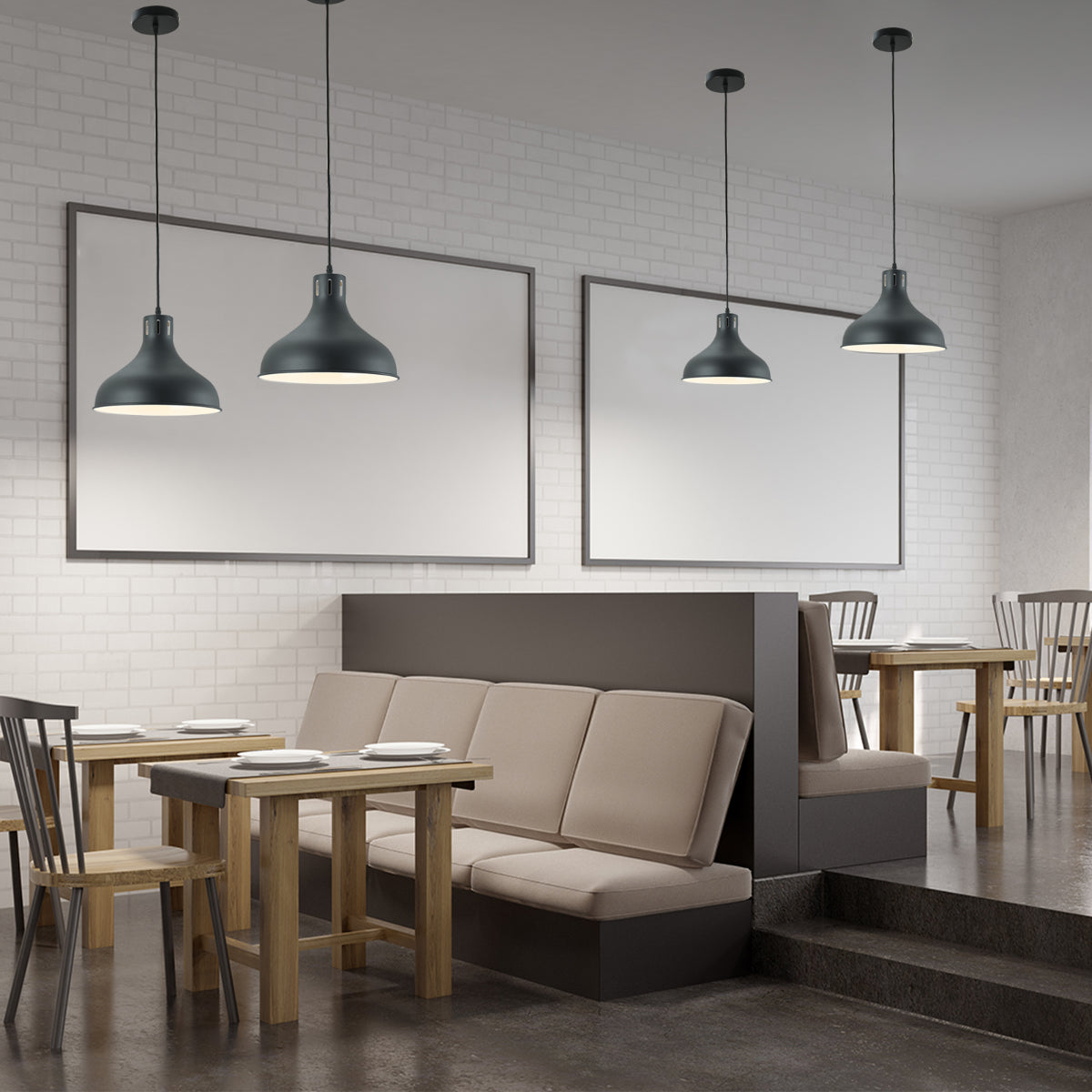 Lámpara colgante de cúpula de cebolla en un comedor rústico, ideal para crear una atmósfera acogedora y elegante.