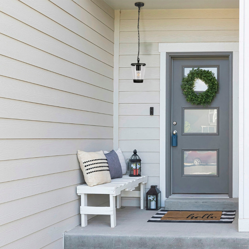 Lámpara colgante exterior en gris oscuro, perfecta para patios con decoraciones modernas y rústicas. Ideal para espacios al aire libre.