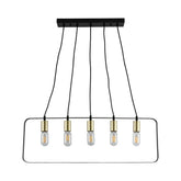 Lámpara de isla moderna y minimalista con acabado negro y dorado, perfecta para cocinas elegantes con un estilo contemporáneo.