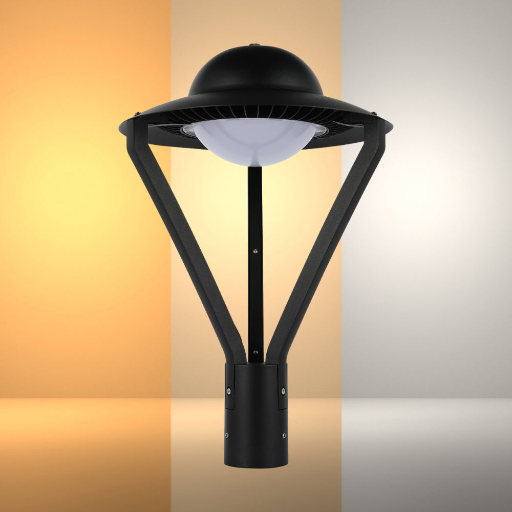 Lámpara de jardín LED tipo UFO de 60W, ideal para iluminar caminos en exteriores con diseño moderno y funcional.