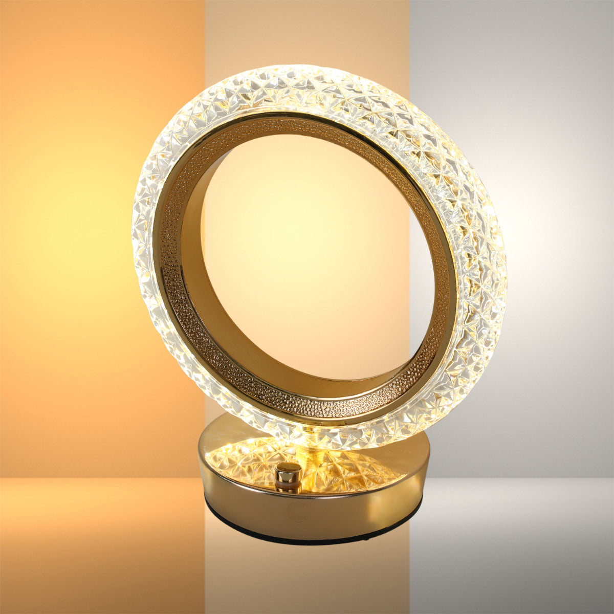 Lámpara LED en forma de anillo, ideal para iluminación moderna en oficinas o salas de estar con estilo contemporáneo.
