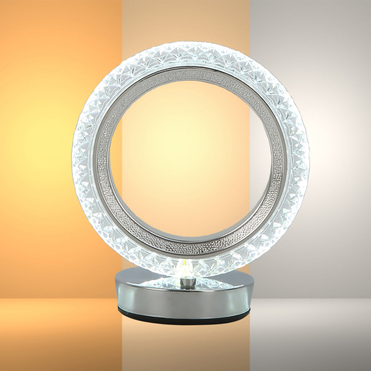 Lámpara LED en forma de anillo, ideal para iluminación de oficinas modernas, ofreciendo un toque contemporáneo y versátil.