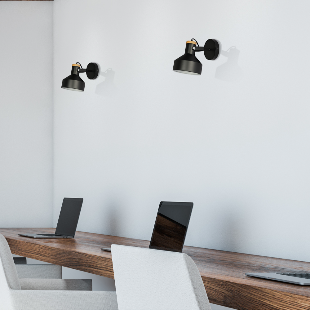 Luz de pared de madera nórdica, ideal para salones con estilo escandinavo, añadiendo un toque cálido y acogedor a cualquier espacio.