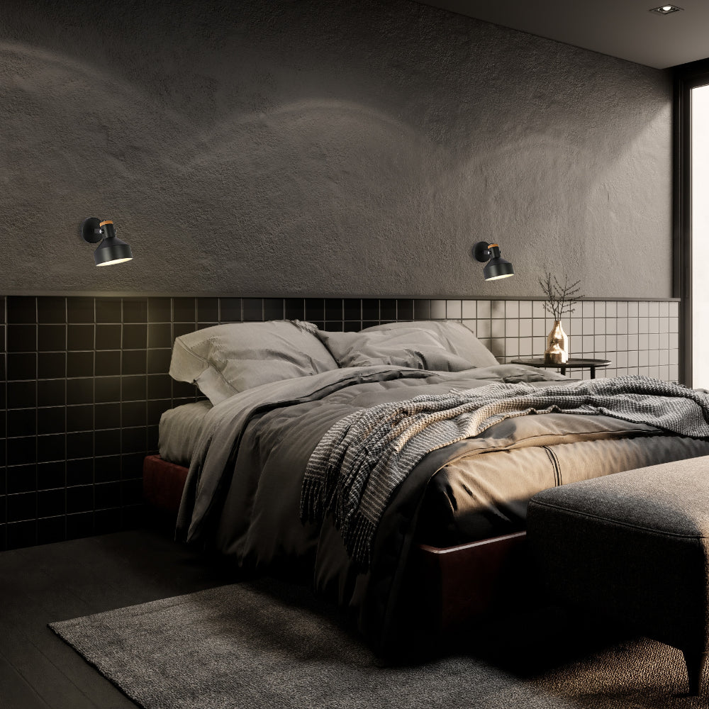 Luz de pared de acento de madera nórdica, ideal para espacios modernos y acogedores, aportando calidez a salas de estar o dormitorios.