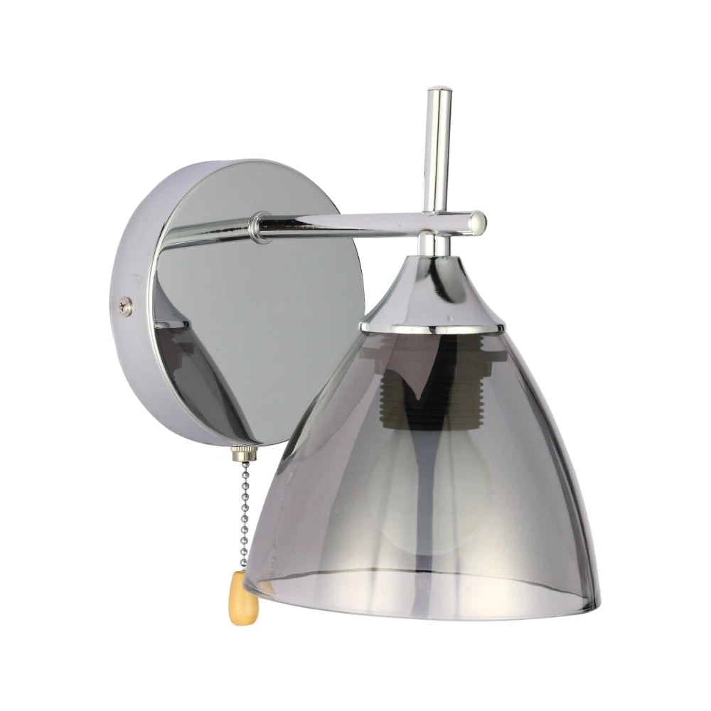 Luz de pared de vidrio en forma de cono dorado, perfecta para espacios modernos y elegantes, ideal para salones o pasillos.