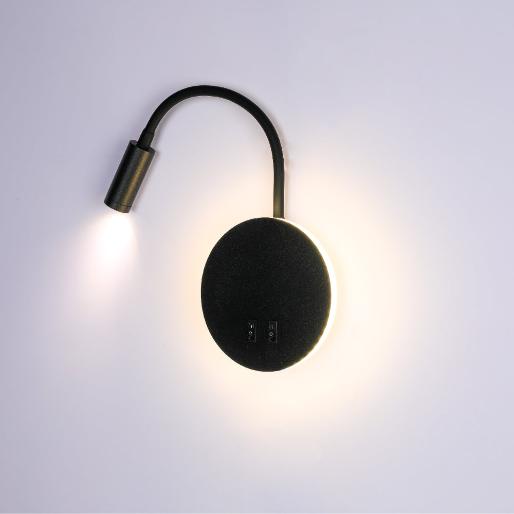 Luz de pared LED tipo gooseneck para lectura, ideal para dormitorios con decoración moderna, perfecta para cabeceras de cama.