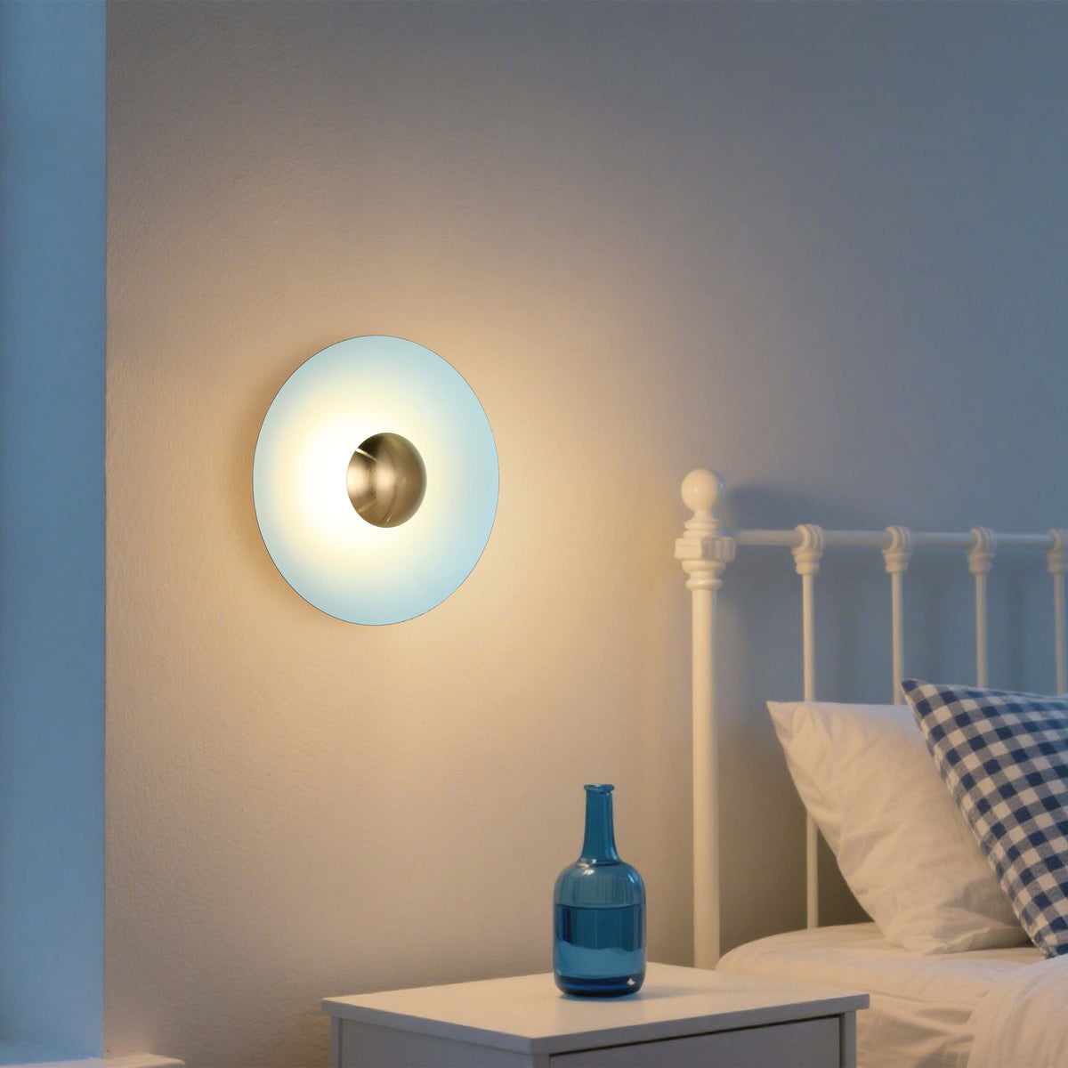 Aplique LED moderno circular con detalle dorado, blanco/rosa/azul, 6W, 3000K