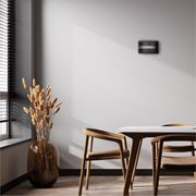 Imagen principal de un aplique de pared LED de doble arco, ideal para espacios modernos y minimalistas.
