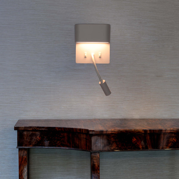 Aplique de pared LED de doble fuente con lámpara de lectura de cuello de ganso, ideal para dormitorios modernos y funcionales.