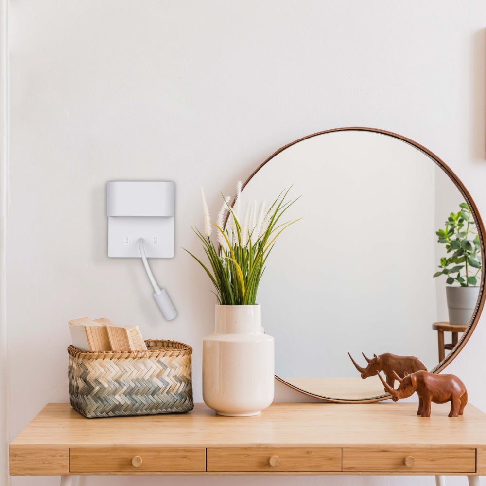 Aplique de pared LED con brazo flexible, perfecto para reading en dormitorio con un estilo contemporáneo.