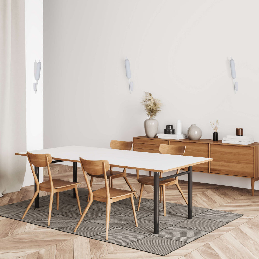 Aplique de pared LED moderno tipo juncos, ideal para espacios minimalistas y contemporáneos. Diseño elegante para iluminación ambiental.