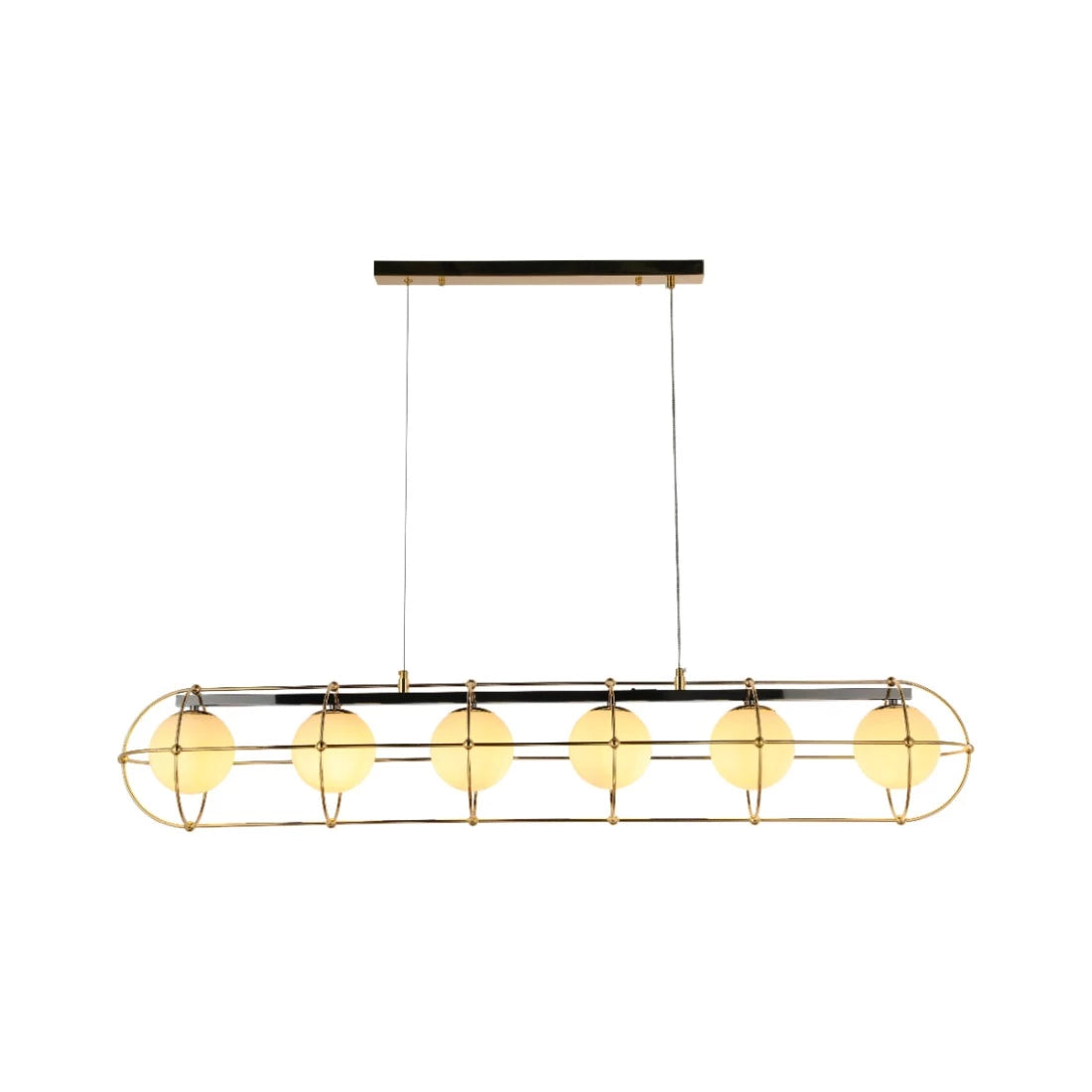 Lámpara de araña orb vintage moderna con detalles geométricos en dorado, ideal para salas de estar con un estilo contemporáneo.