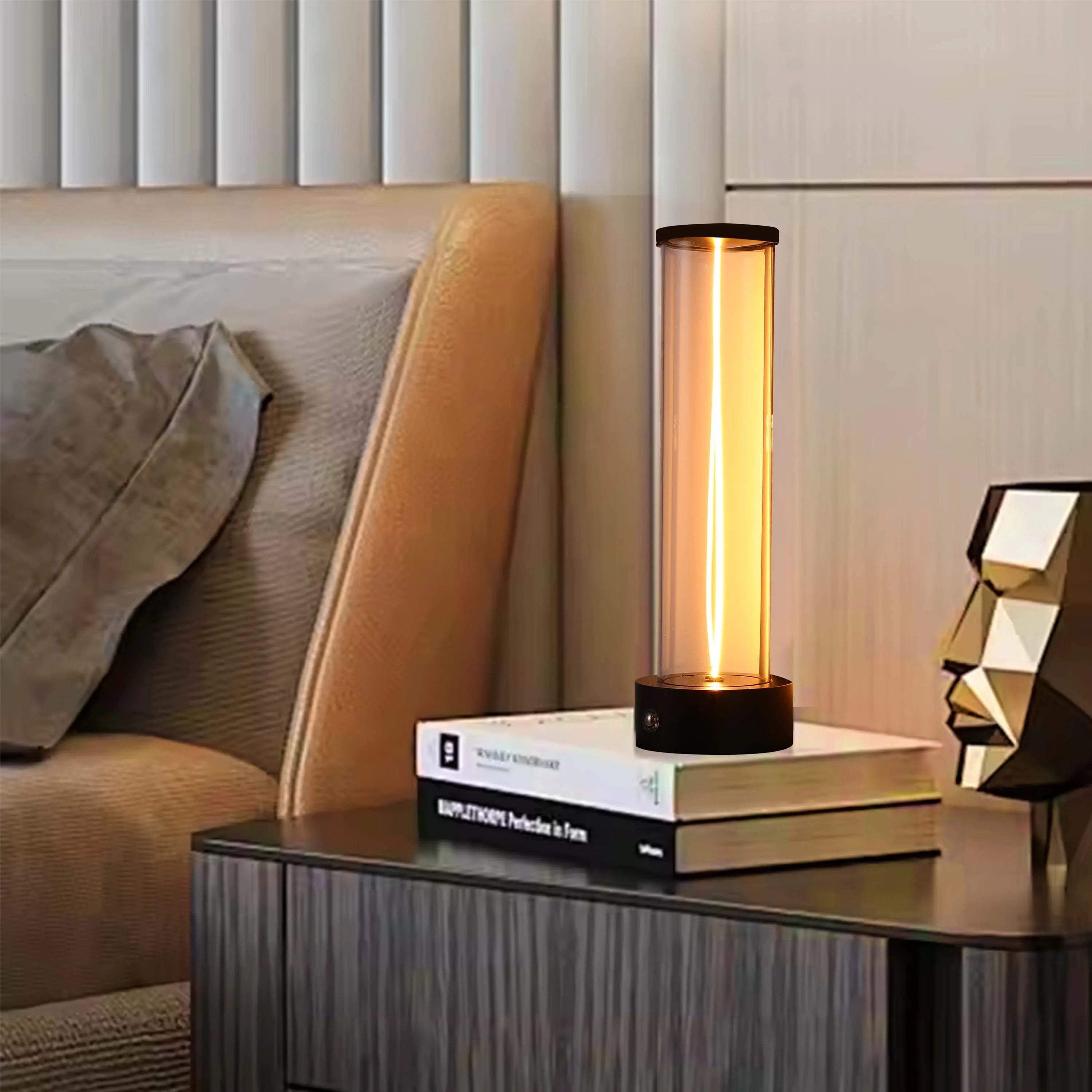 Lámpara de mesa LED inalámbrica con atenuación táctil - Blanco cálido 2600K, recargable, aluminio y vidrio