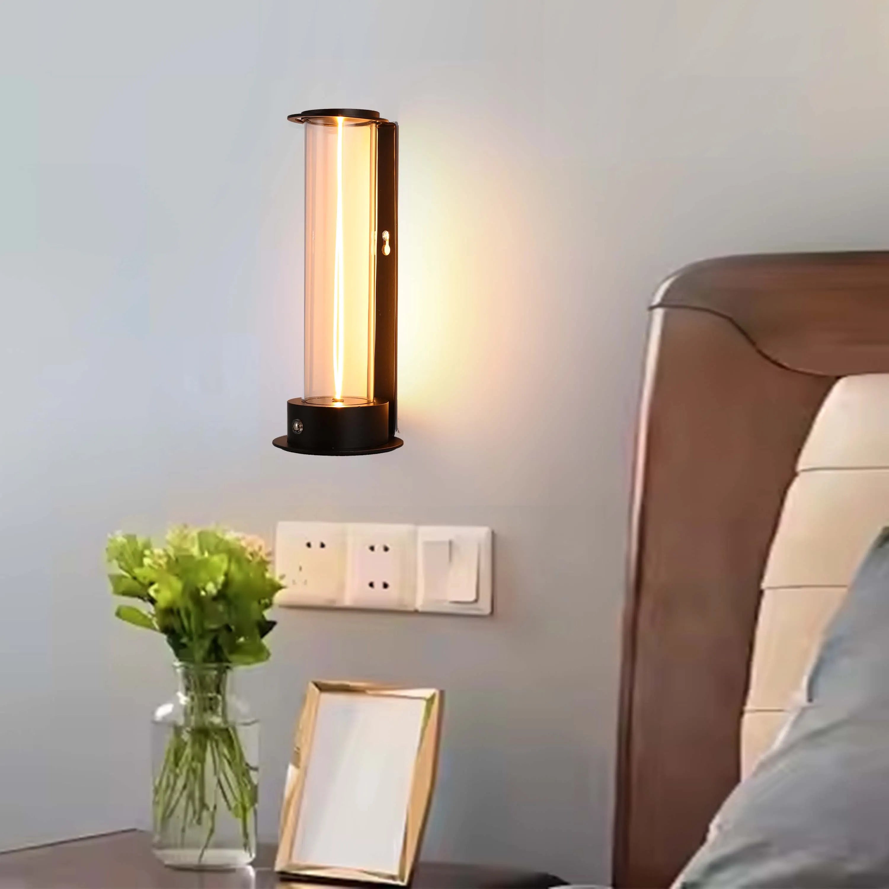Lámpara de mesa LED inalámbrica con atenuación táctil - Blanco cálido 2600K, recargable, aluminio y vidrio
