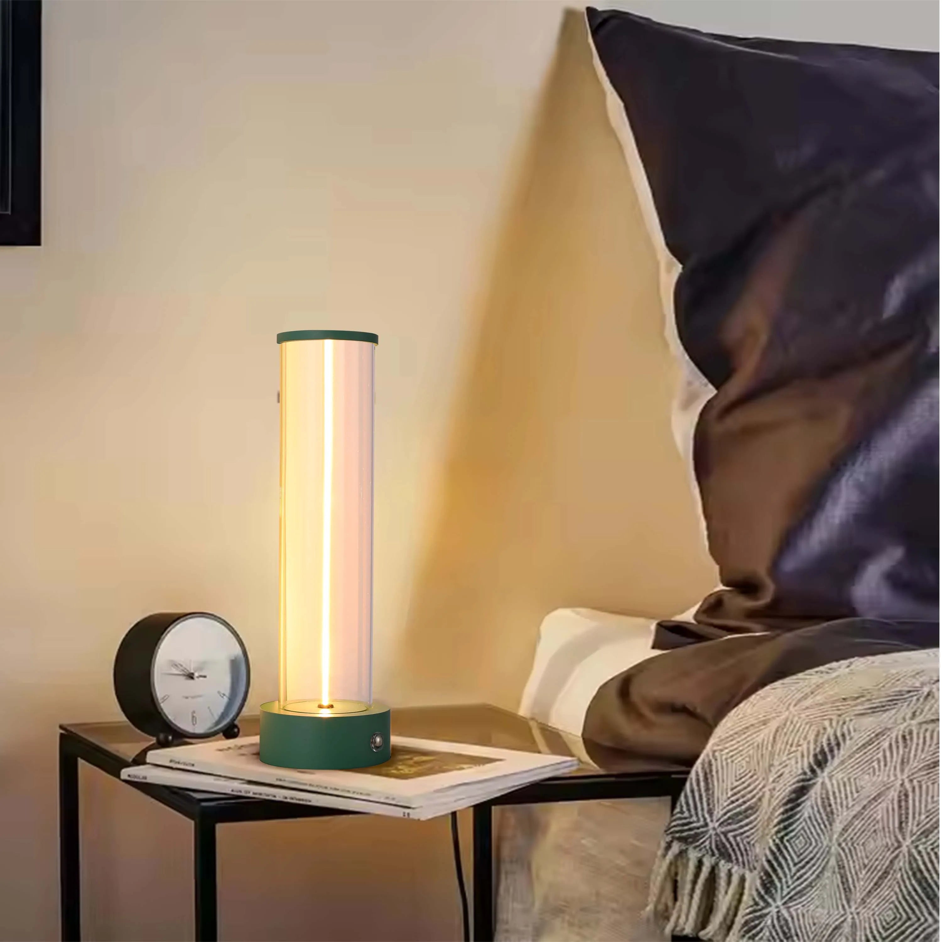 Lámpara de mesa LED inalámbrica con atenuación táctil - Blanco cálido 2600K, recargable, aluminio y vidrio