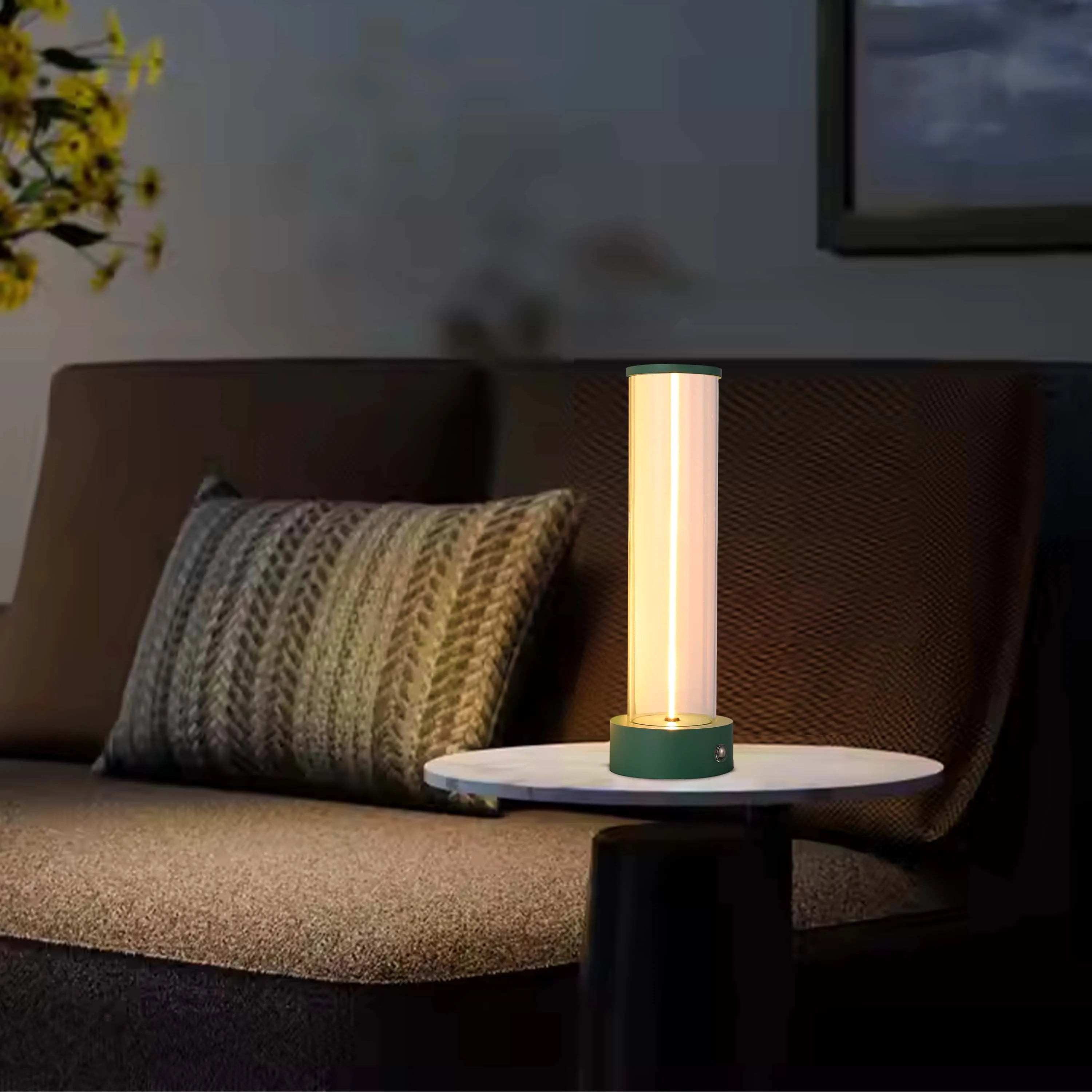 Lámpara de mesa LED inalámbrica con atenuación táctil - Blanco cálido 2600K, recargable, aluminio y vidrio