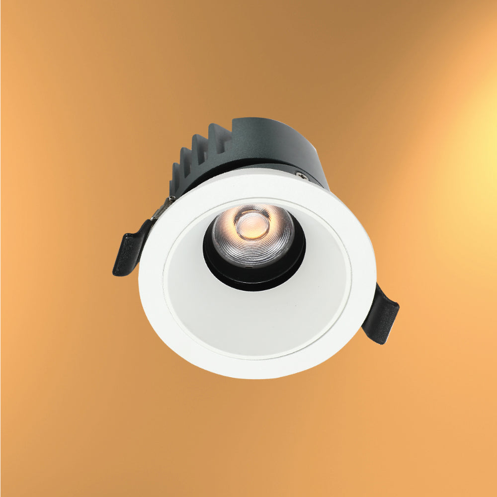 Luz empotrable LED COB ajustable de 10W, ideal para salas modernas con decoración contemporánea y eficiente en iluminación.