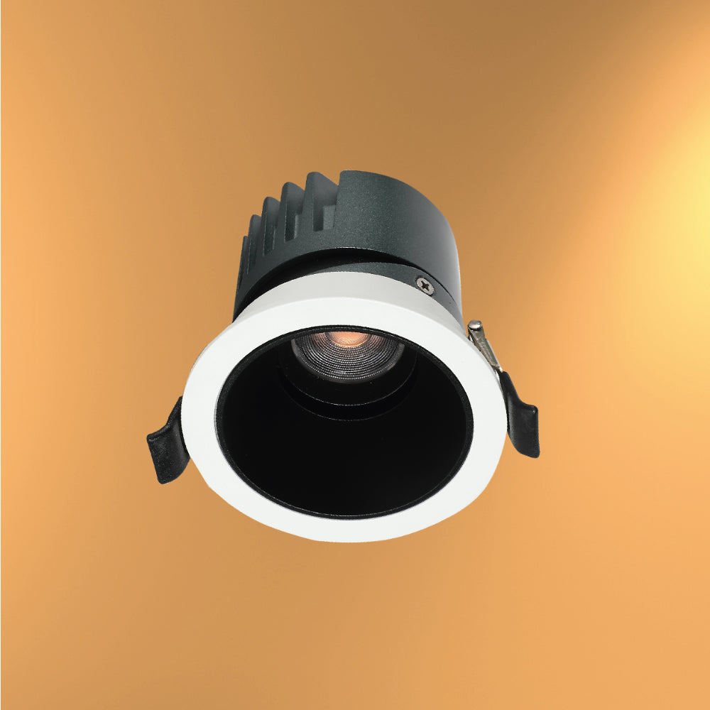 Luz empotrada LED COB ajustable de 10W, perfecta para oficinas modernas y espacios contemporáneos con iluminación versátil.