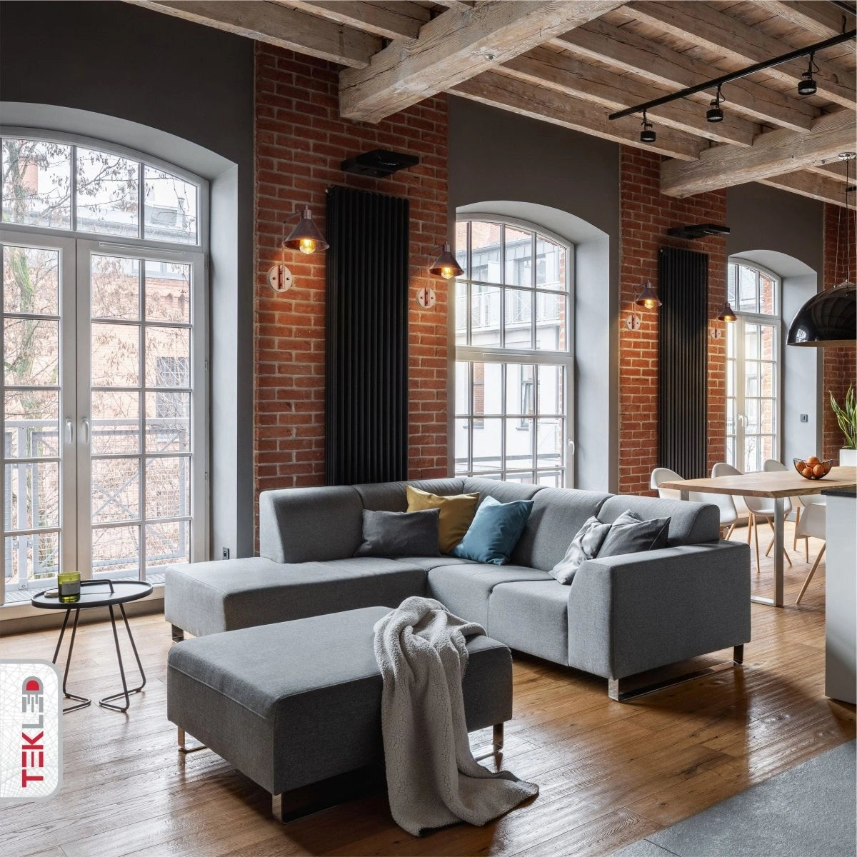 Indoor usage of Red Bronze Metal Funnel Wall Light with E27 Fitting | TEKLED 151-19638