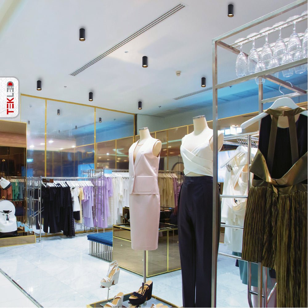 Aplicación interior de Downlight Cilíndrico Negro de Montaje Superficial con Portalámparas GU10 | TEKLED 172-03020