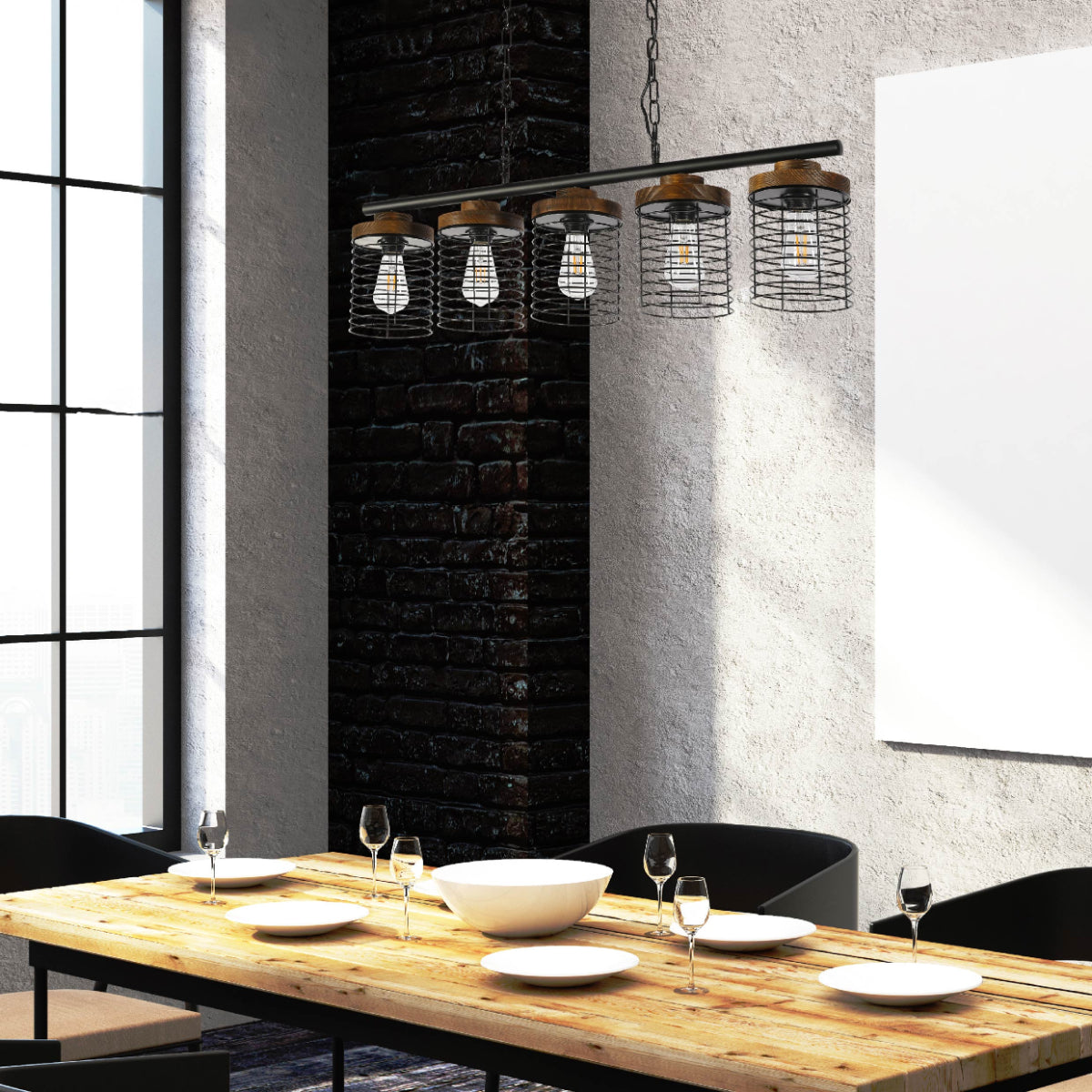 Lámpara colgante industrial con jaula rectangular y cinco pantallas, perfecta para comedores con estilo rústico y moderno.