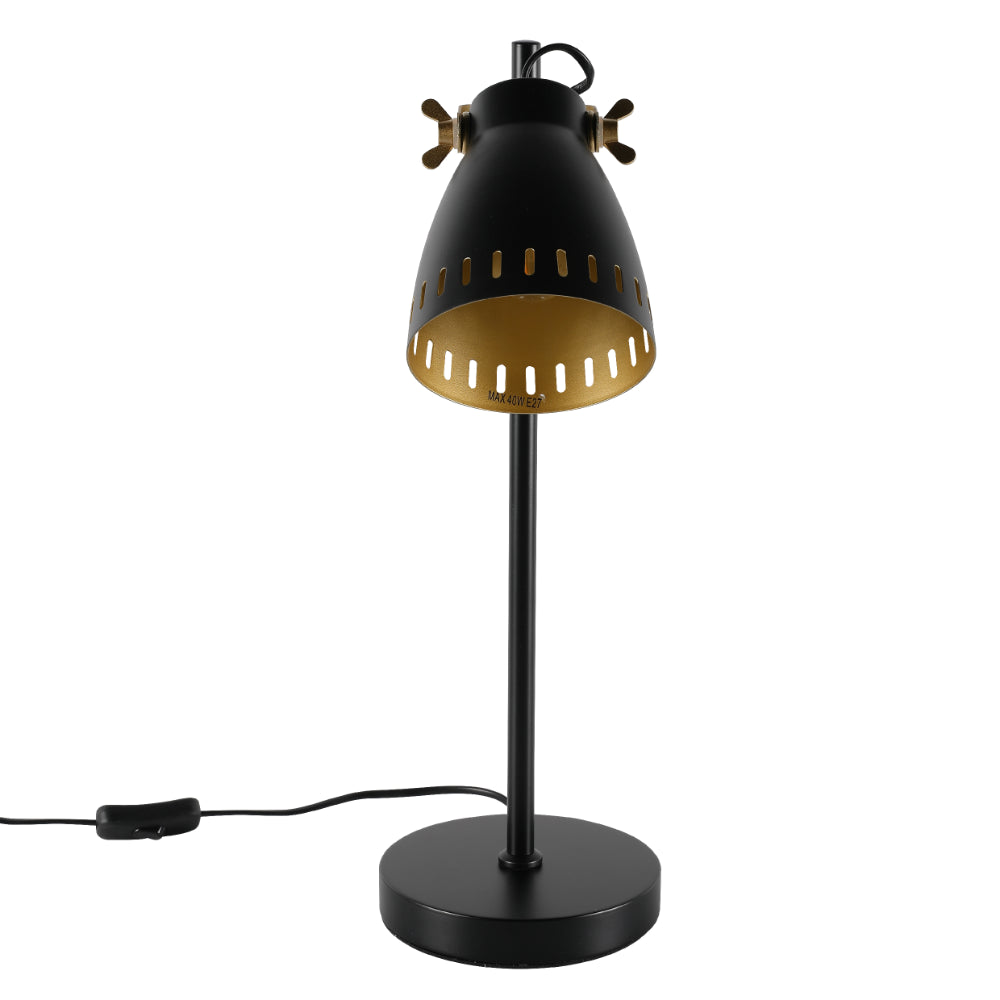 Lámpara de escritorio retro con acentos de latón, ideal para oficinas con estilo industrial.
