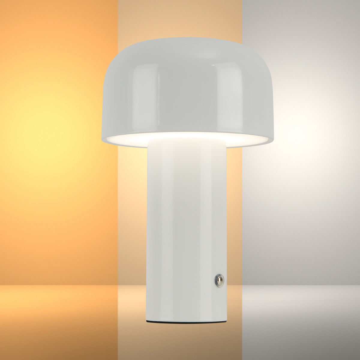 Lámpara de mesa LED recargable con diseño moderno de hongo, perfecta para espacios contemporáneos y accentuando la decoración minimalista.