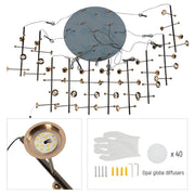 Chandelier moderno de oro, ideal para comedores espaciosos con decoración contemporánea y elegante.