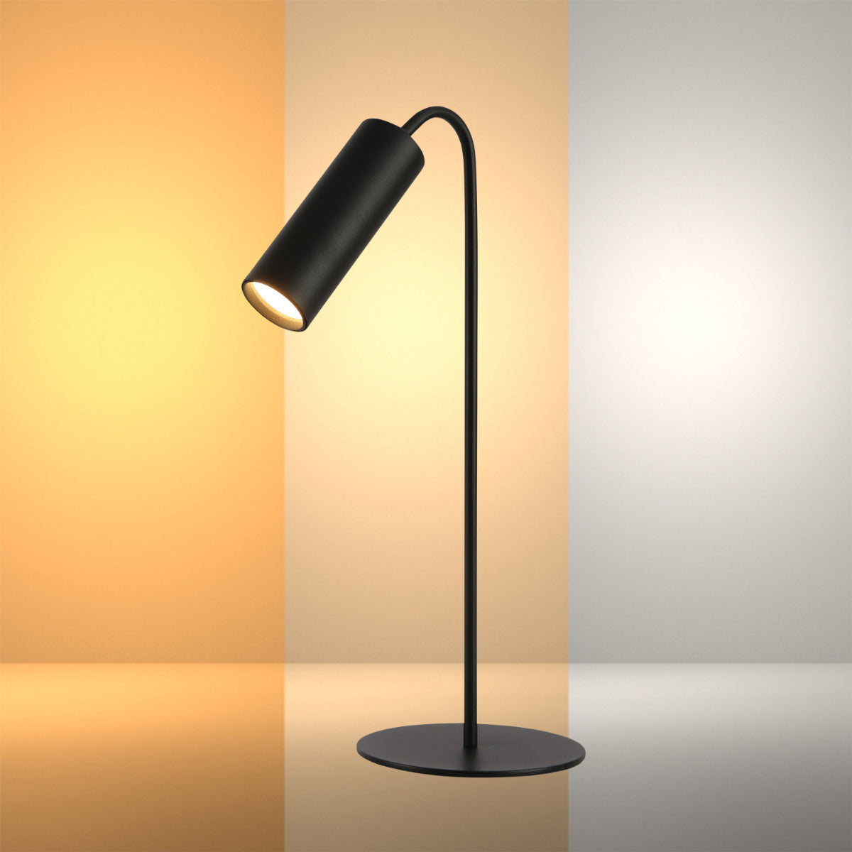 Lámpara LED de clip Magna Lume, ideal para escritorio moderno con diseño funcional y elegante. Perfecta para espacios de trabajo.