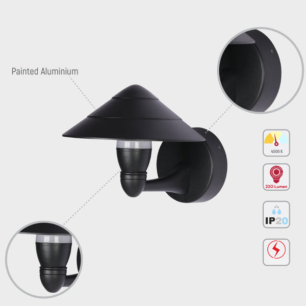 Lámpara de pared exterior LED con diseño de cono negro, ideal para patios modernos y entradas contemporáneas.