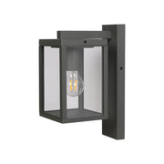 Lámpara de pared exterior de diseño rectangular, ideal para patios rústicos y zonas al aire libre. Material de alta calidad en gris oscuro.