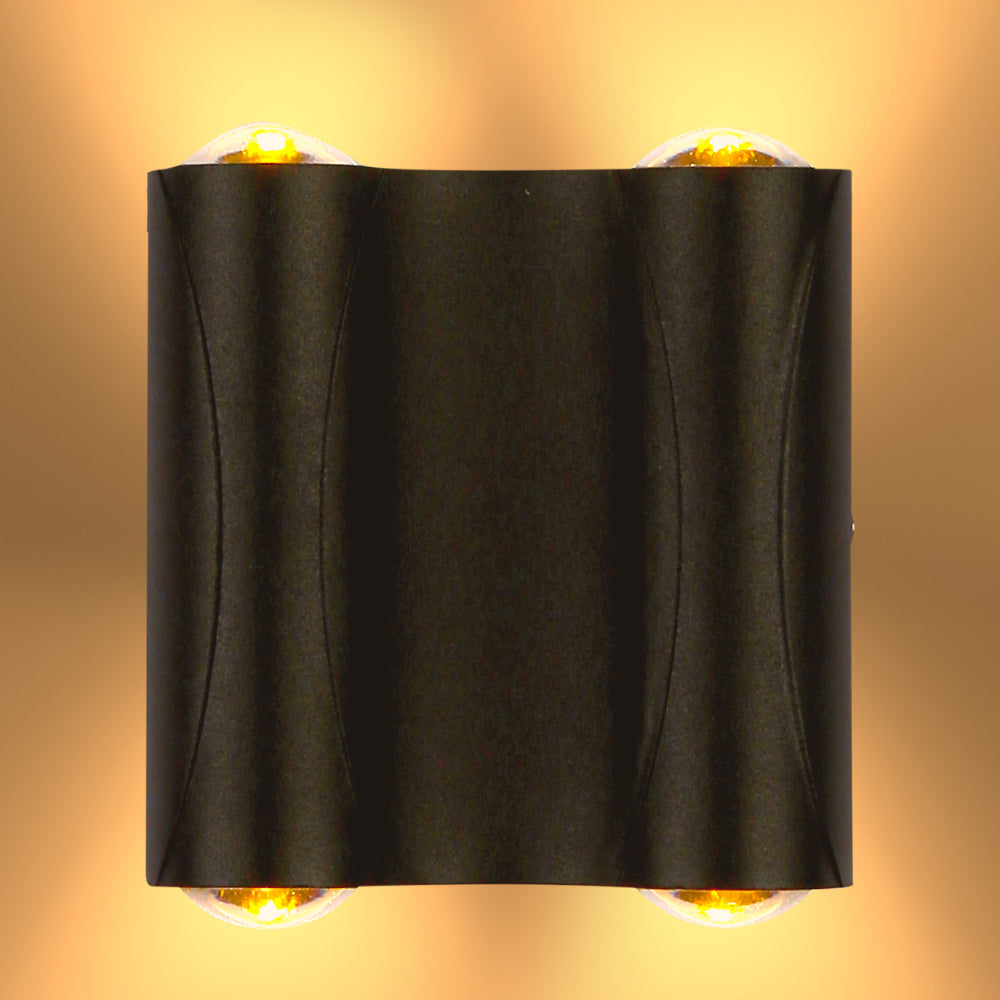 Luz de pared moderna LED, diseño corrugado, ideal para exteriores, perfecta para decoraciones contemporáneas en jardines o entradas.