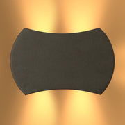 Luz de pared LED moderna exterior, tipo 4 vías, ideal para exteriores con estilo contemporáneo.