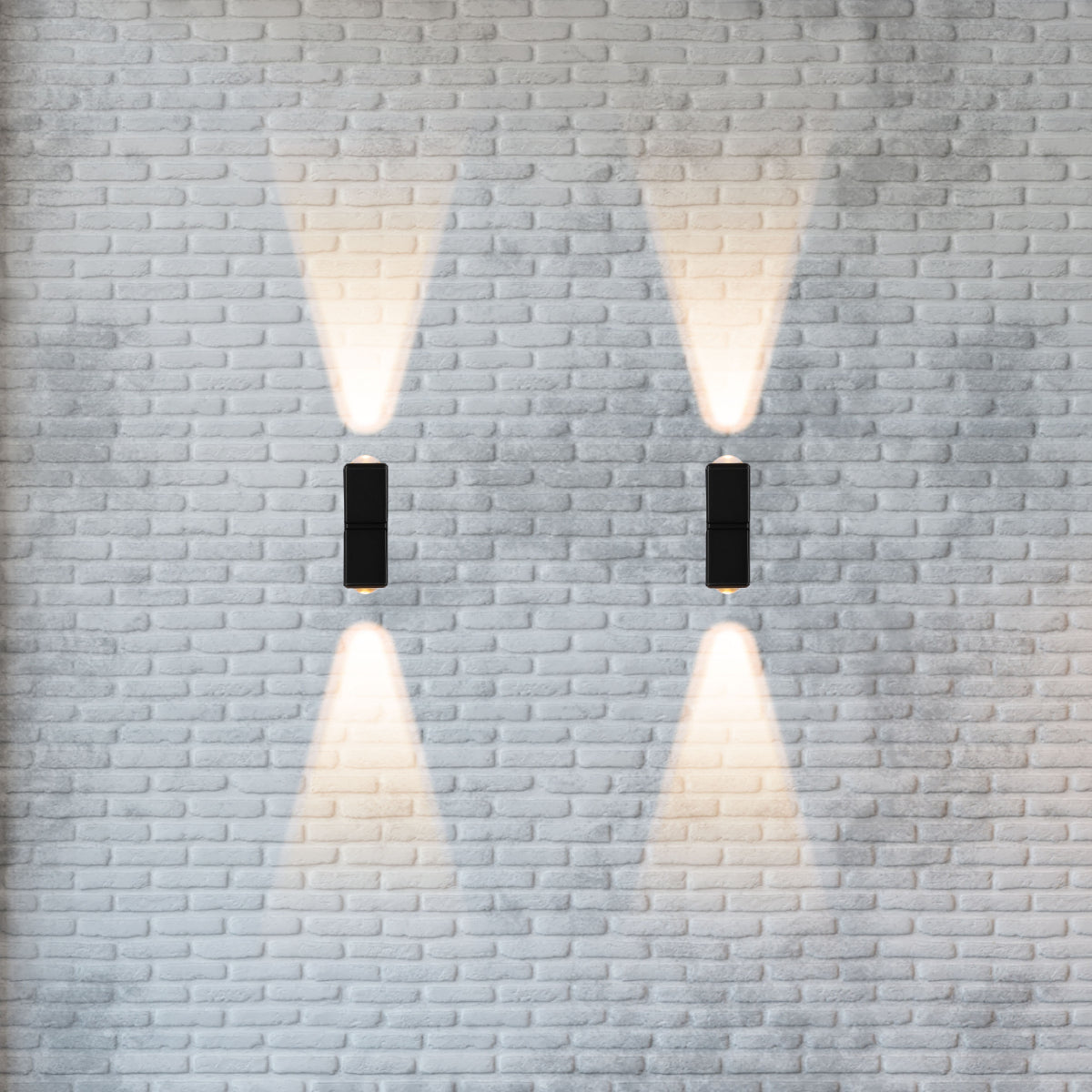 Luz de pared LED exterior con cubos rotables, ideal para patios modernos, ofreciendo un diseño elegante y funcional.
