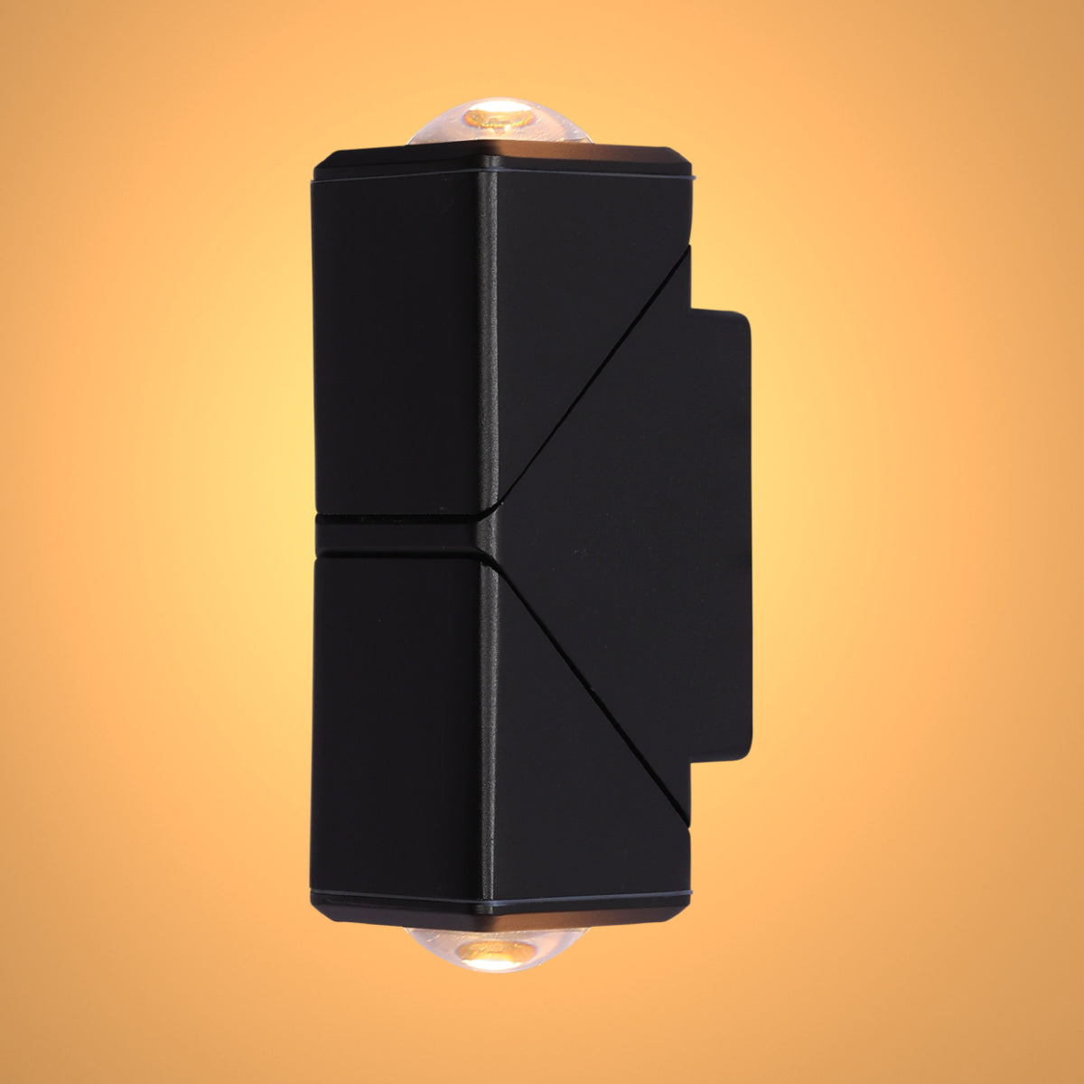 Luz LED de pared con cubos rotables, perfecta para exteriores modernos, ideal para iluminar jardines o patios con un diseño contemporáneo.