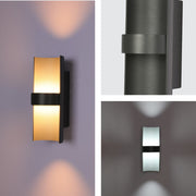 Luz de pared exterior de bambú LED, ideal para patios modernos, con temperatura de color ajustable de 3000K a 6500K.