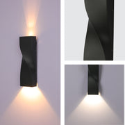 Luz de pared LED exterior regulable, ideal para patios modernos, que ofrece 3000K, 4000K y 6500K en un diseño elegante.
