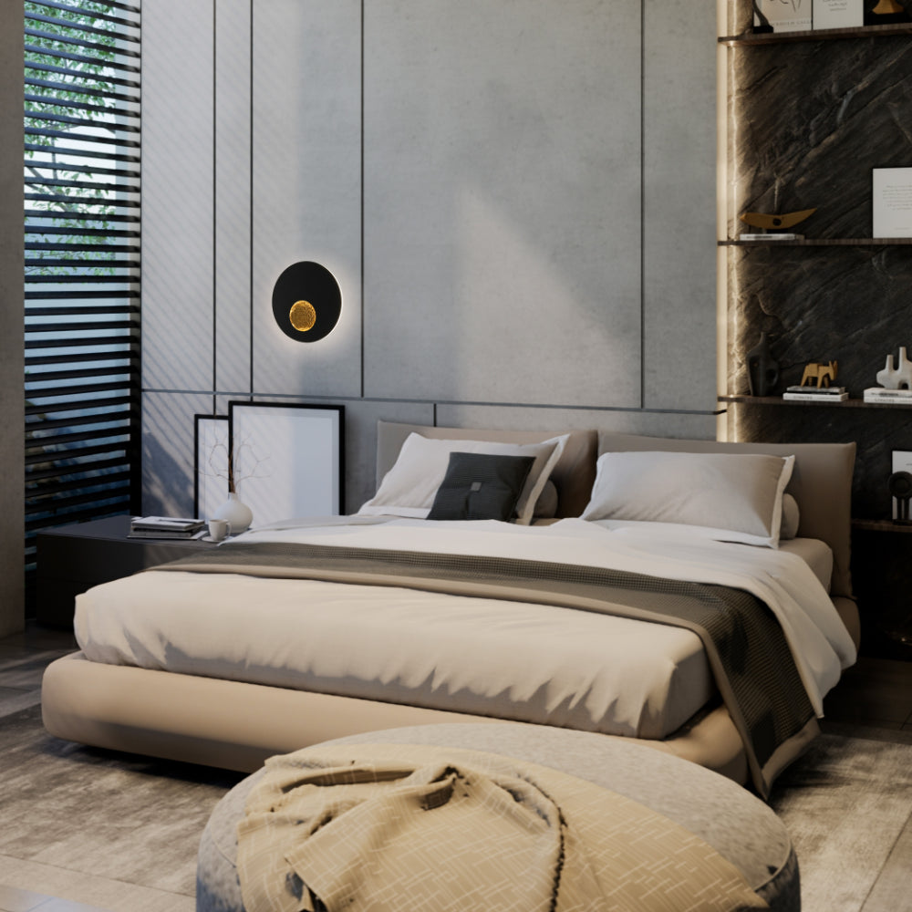 Luz de pared LED en forma circular, ideal para espacios modernos. Perfecta para salas de estar y oficinas con decoración contemporánea.