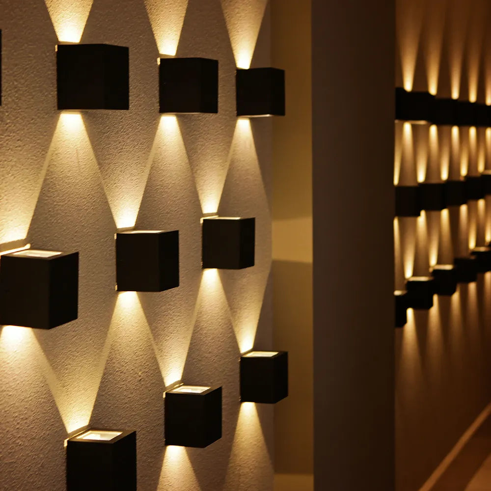 Aplique de Pared Exterior TEKLED Modern Cube LED, Doble Haz IP54, 2x3W 3000K Luz Blanca Cálida para Iluminación Exterior e Interior-Título Predeterminado-183-03292