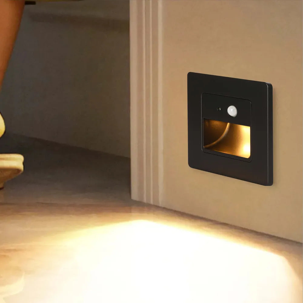 Sep Licht Color Sensor Black LED Stair Step Light 1W 3000K (TEKLED)