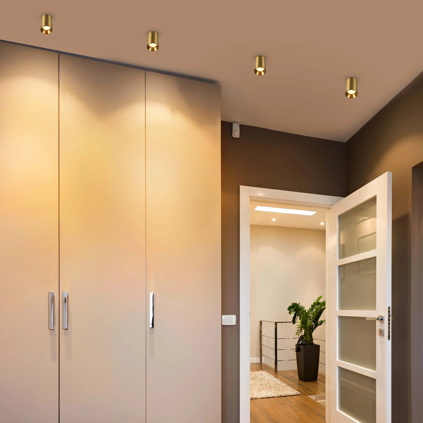 Downlight empotrado con textura en espiral - GU10, regulable, aluminio