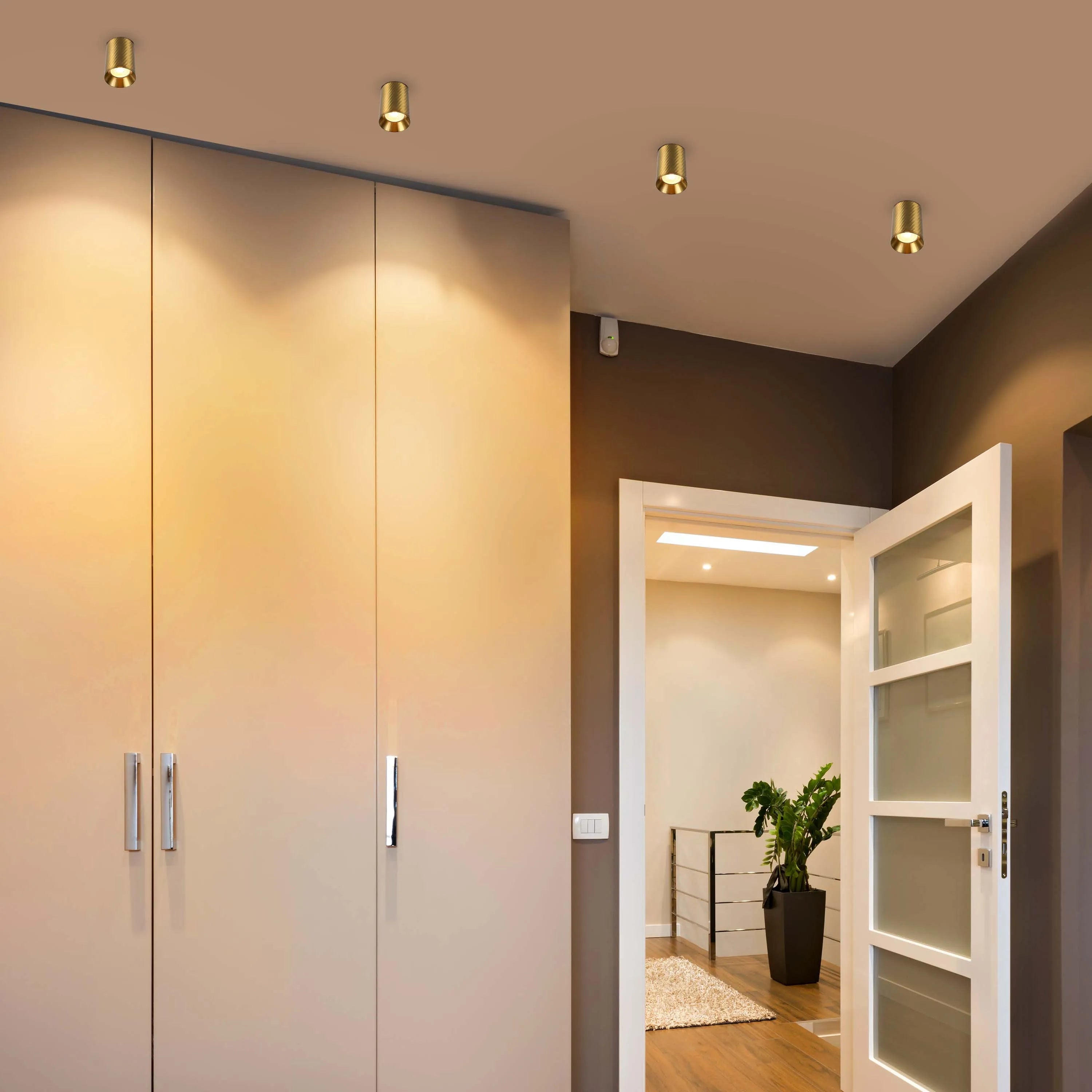 Downlight empotrado con textura en espiral - GU10, regulable, aluminio
