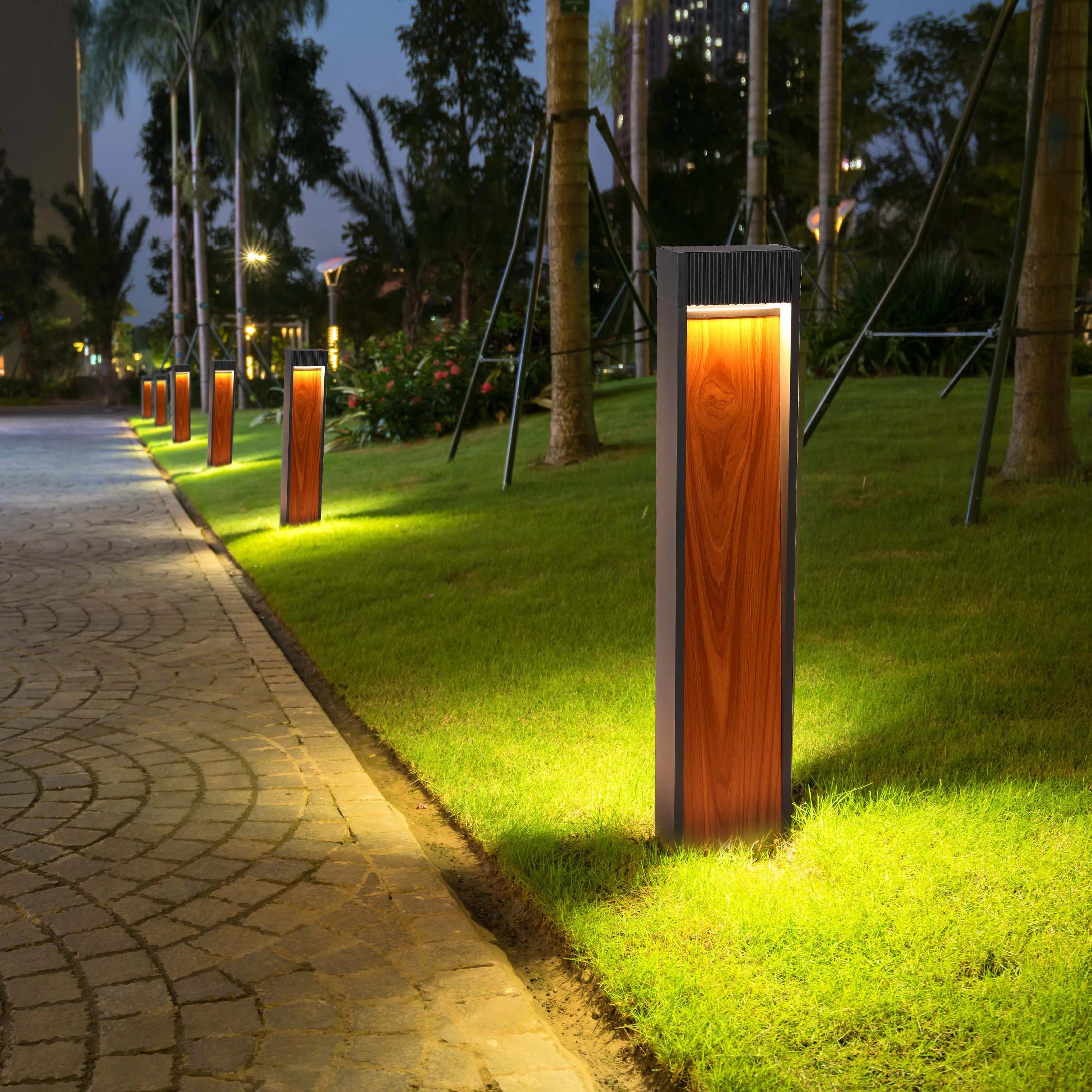 Luminaria de poste para exterior con efecto madera